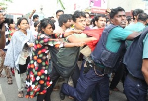 à¦ªà§à¦°à¦¥à¦® à¦†à¦²à§‹