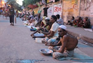 à¦ªà¦¬à¦¿à¦¤à§à¦° à¦¶à¦¬à§‡ à¦¬à¦°à¦¾à¦¤à§‡à¦° à¦°à¦¾à¦¤à§‡ à¦°à¦¾à¦œà¦§à¦¾à¦¨à§€ à¦¢à¦¾à¦•à¦¾à§Ÿ à¦¬à¦¿à¦à¦¿à¦¨à§à¦¨ à¦œà§‡à¦²à¦¾ à¦¥à§‡à¦•à§‡ à¦à¦¿à¦•à§à¦·à¦¾ à¦•à¦°à¦¤à§‡ à¦†à¦¸à§‡à¦¨ à¦à¦‡ à¦à¦¿à¦•à§à¦·à§à¦•à§‡à¦°à¦¾à¥¤ à¦›à¦¬à¦¿à¦Ÿà¦¿ à¦†à¦œ
