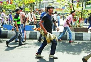 à¦¦à§‡à¦¶à¦¿ à¦…à¦¸à§à¦¤à§à¦°à§‡ à¦›à¦¾à¦¤à§à¦°à¦²à§€à¦—