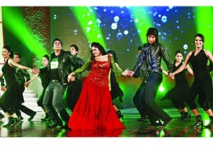 â€˜à¦†à¦®à¦¿ à¦¤à§‹à¦®à¦¾à¦° à¦®à¦¨à§‡à¦° à¦à§‡à¦¤à¦°...â€™ à¦®à¦¨à¦®à¦¾à¦¤à¦¾à¦¨à§‹ à¦¨à¦¾à¦šà§‡-à¦—à¦¾à¦¨à§‡ à¦®à§Œà¦¸à§à¦®à§€ à¦“ à¦«à§‡à¦°à¦¦à§Œà¦¸