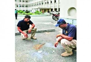 à¦¸à¦šà¦¿à¦¬à¦¾à¦²à§Ÿà§‡ à¦—à¦¤à¦•à¦¾à¦² à¦¬à¦¿à¦¸à§à¦«à§‹à¦°à¦£à¦¸à§à¦¥à¦² à¦ªà¦°à¦¿à¦¦à¦°à§à¦¶à¦¨à§‡ à¦¬à§‹à¦®à¦¾ à¦¨à¦¿à¦·à§à¦•à§à¦°à¦¿à§Ÿà¦•à¦°à¦£ à¦¦à¦²à§‡à¦° à¦¸à¦¦à¦¸à§à¦¯à¦°à¦¾